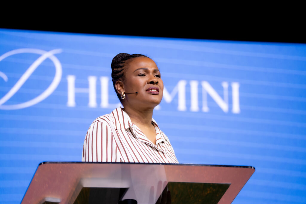 GD_SATURDAY_GREEN ROOM_3-22